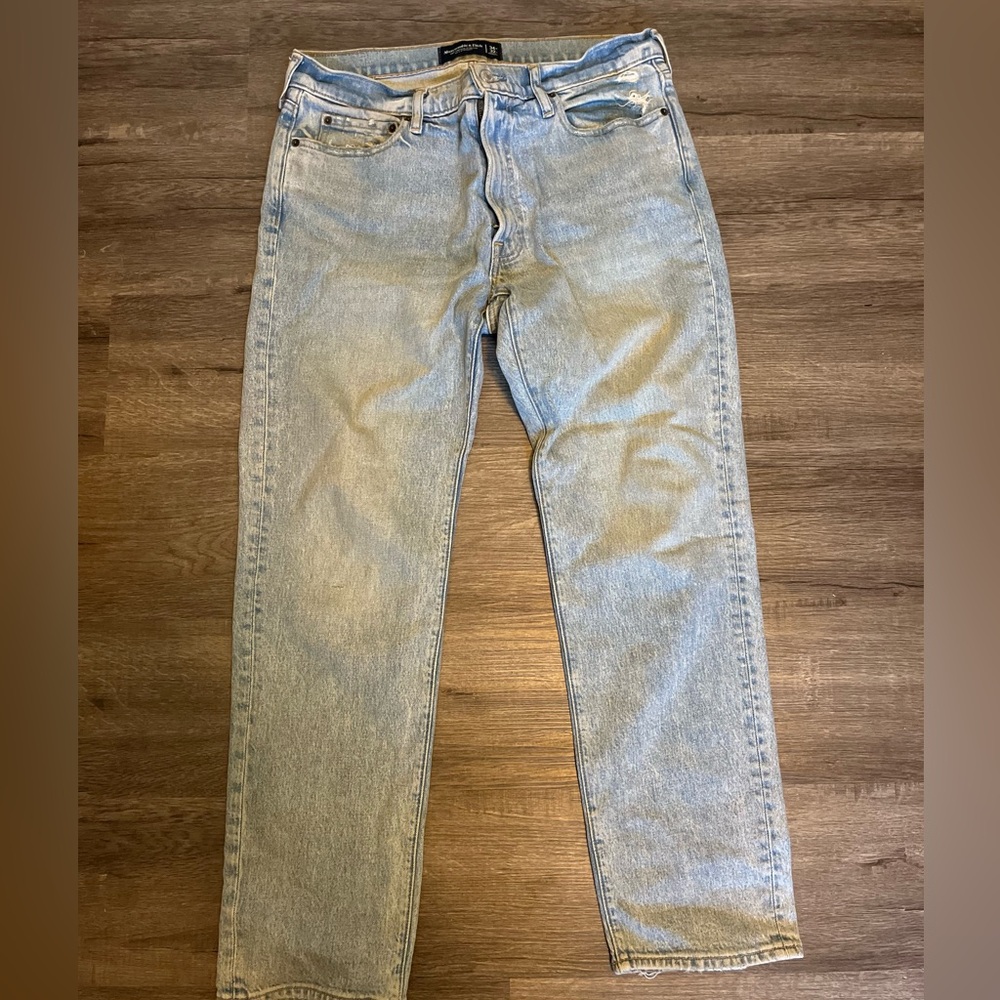 Abercrombie 90’s straight jeans